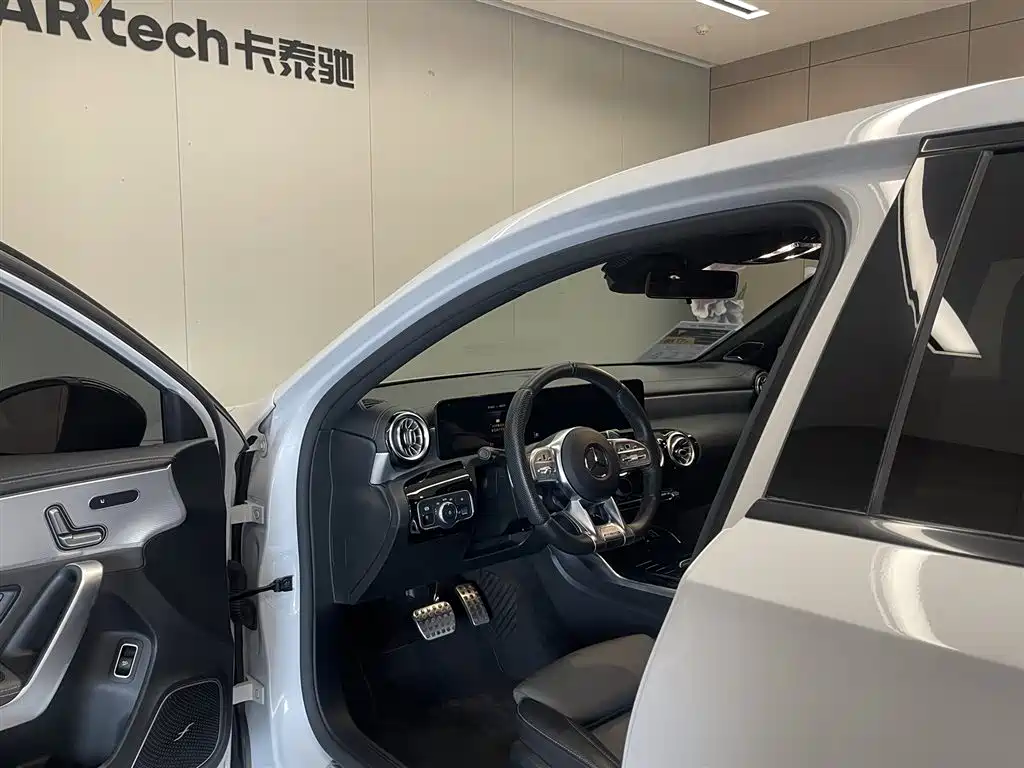 Mercedes-Benz A-Class AMG 2021 — фото 27