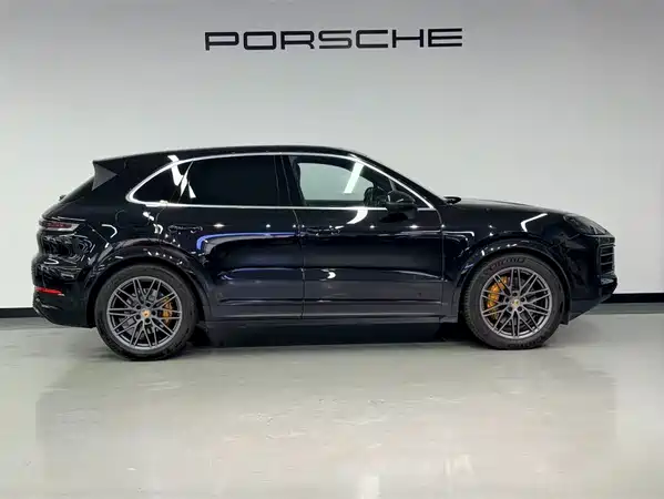 Porsche Cayenne 2024