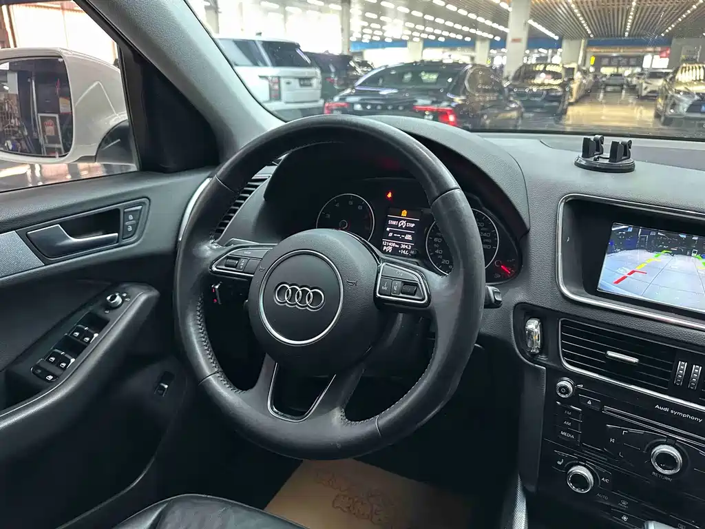 Audi Q5 2015 — фото 12