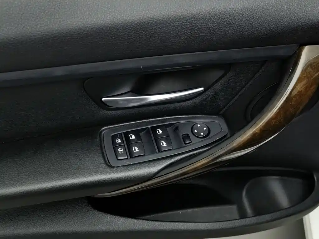 BMW 3 Series 2013 — фото 9