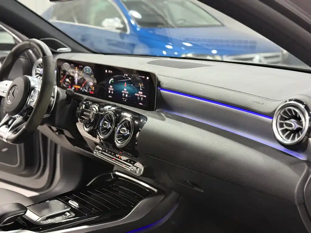 Mercedes-Benz A-Class AMG 2020 — фото 13