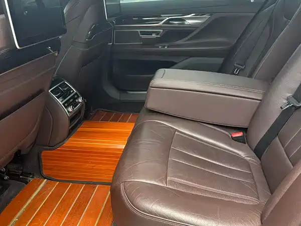 BMW 7 Series 2018