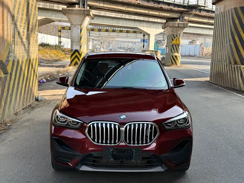 BMW X1 2021 — фото 2