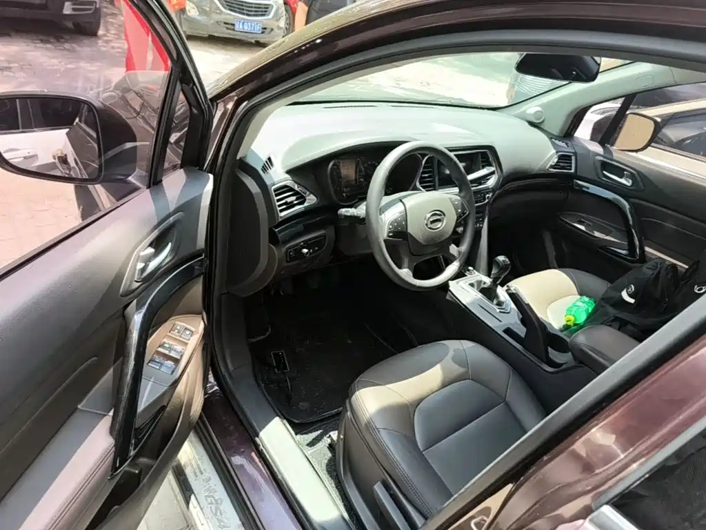 GAC Motor Trumpchi GS4 2017 — фото 16