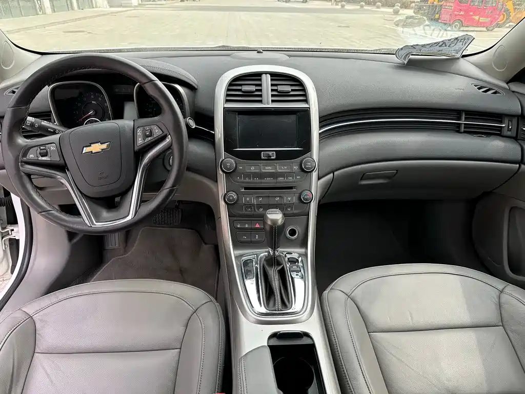 Chevrolet Malibu 2014 — фото 11