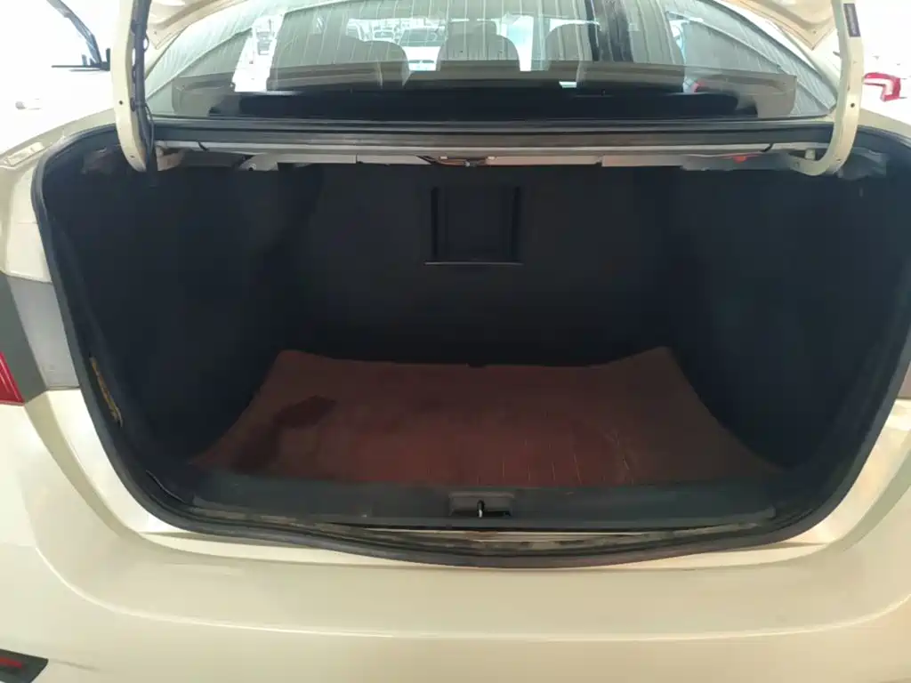 Nissan Sylphy 2019 — фото 19