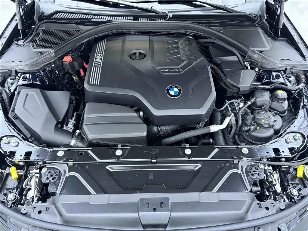 BMW 3 Series 2021 — фото 10