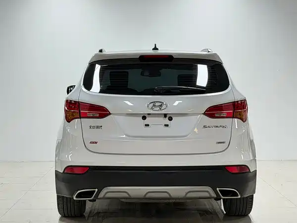 Hyundai Santa Fe 2013