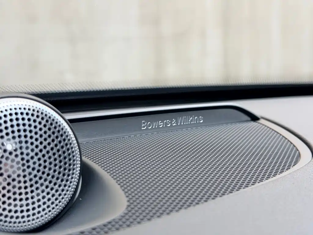 Volvo XC90 2021 — фото 16