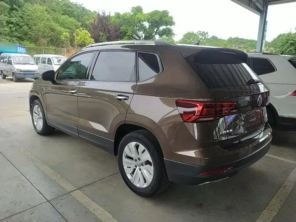 Volkswagen Tharu 2020