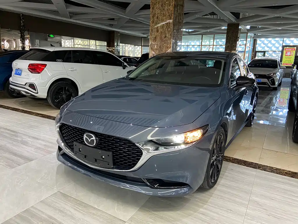 Mazda 3 Axela 2023