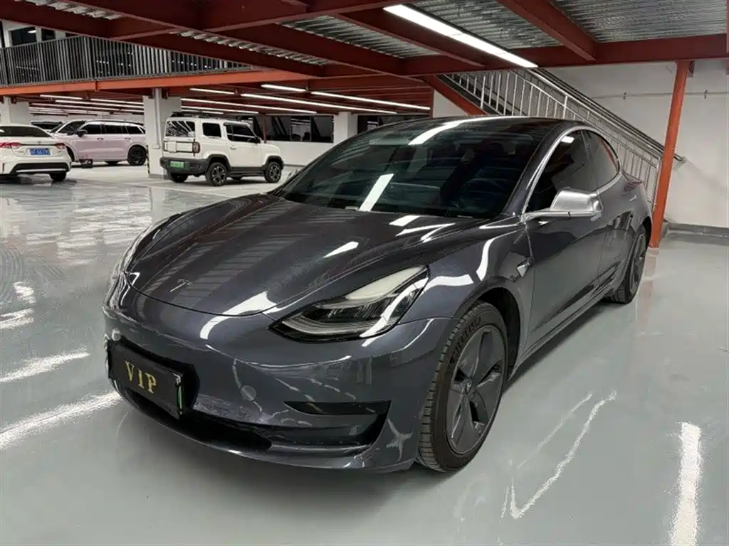 Tesla Model 3 2020 — фото 1