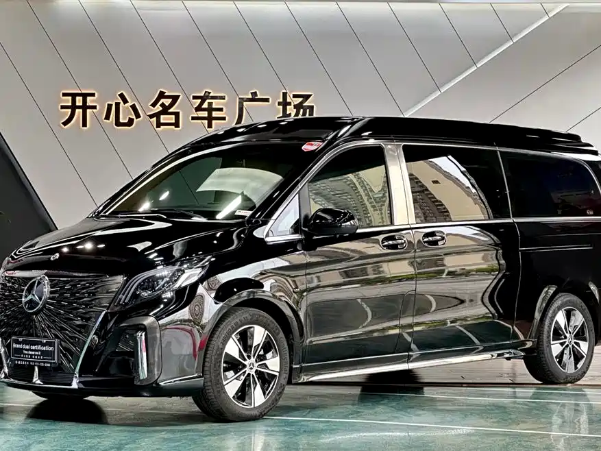Mercedes-Benz V-Class 2023 — фото 2