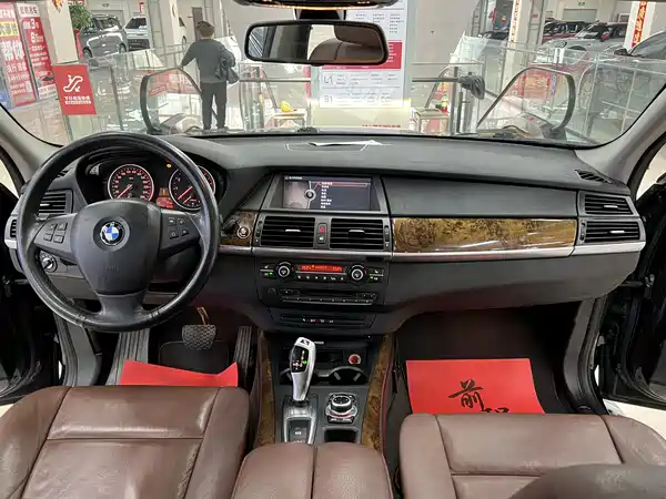 BMW X5 2011