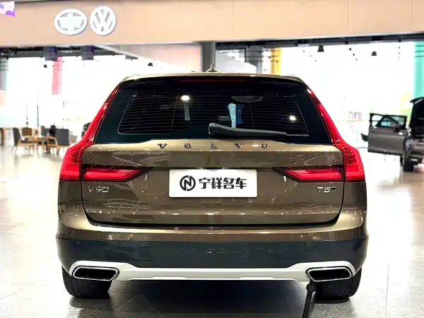 Volvo V90 2017