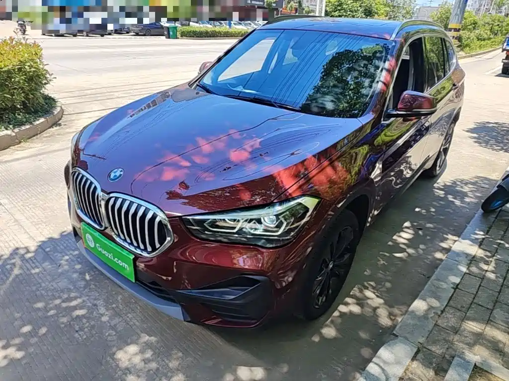 BMW X1 2020 — фото 1