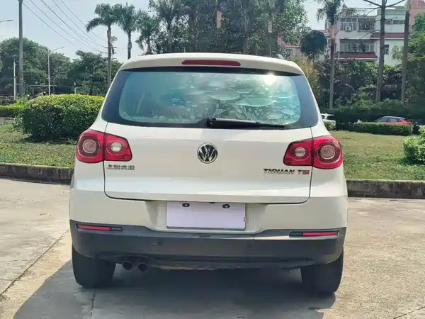 Volkswagen Tiguan 2011