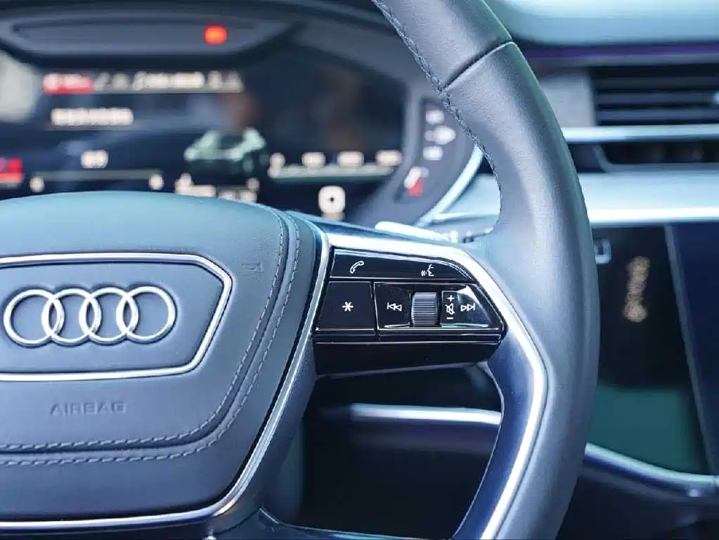Audi A8 2024 — фото 23