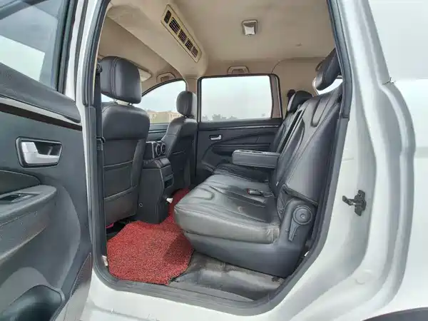 Dongfeng Scenery 370 2016