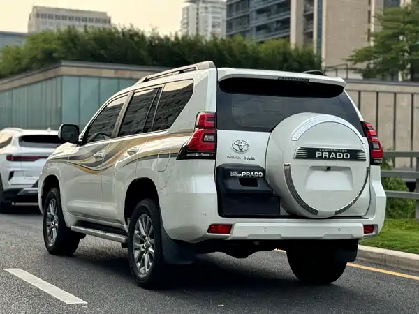 Toyota Prado 2018