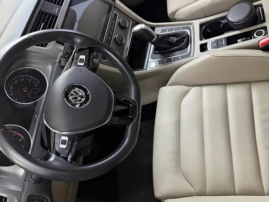 Volkswagen Golf 2016