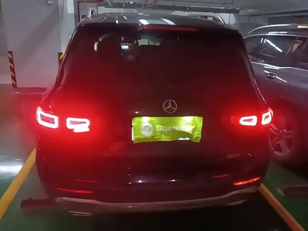 Mercedes-Benz GLB 2023