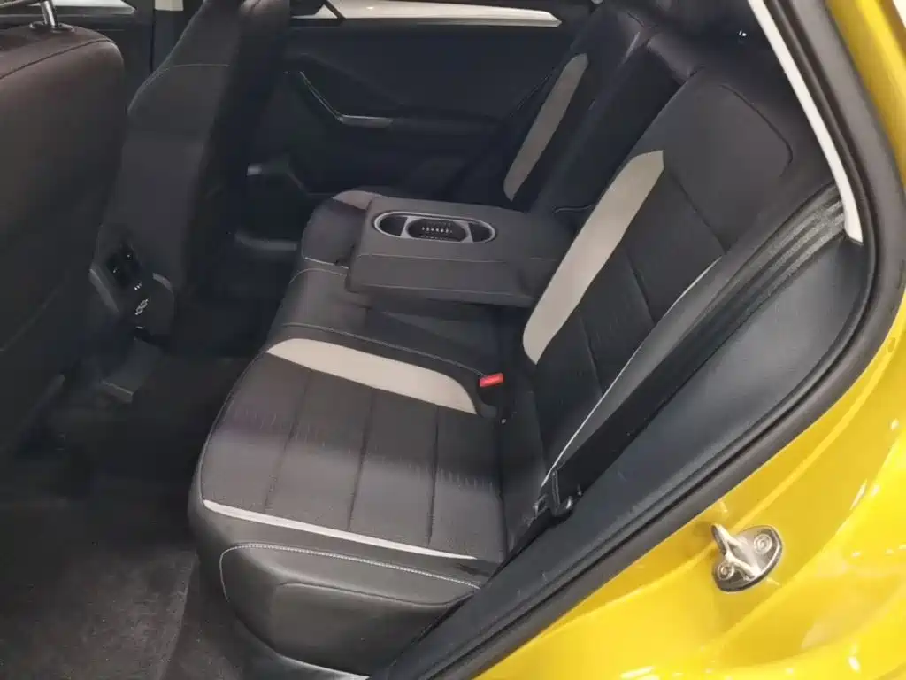 Volkswagen T-Roc 2018 — фото 17