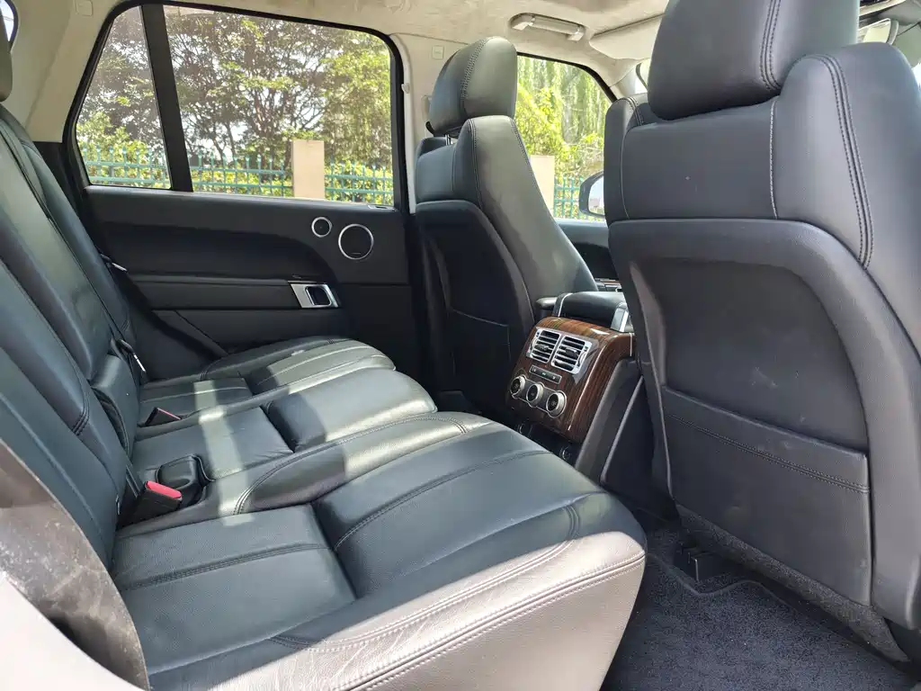 Land Rover Range Rover 2018 — фото 9