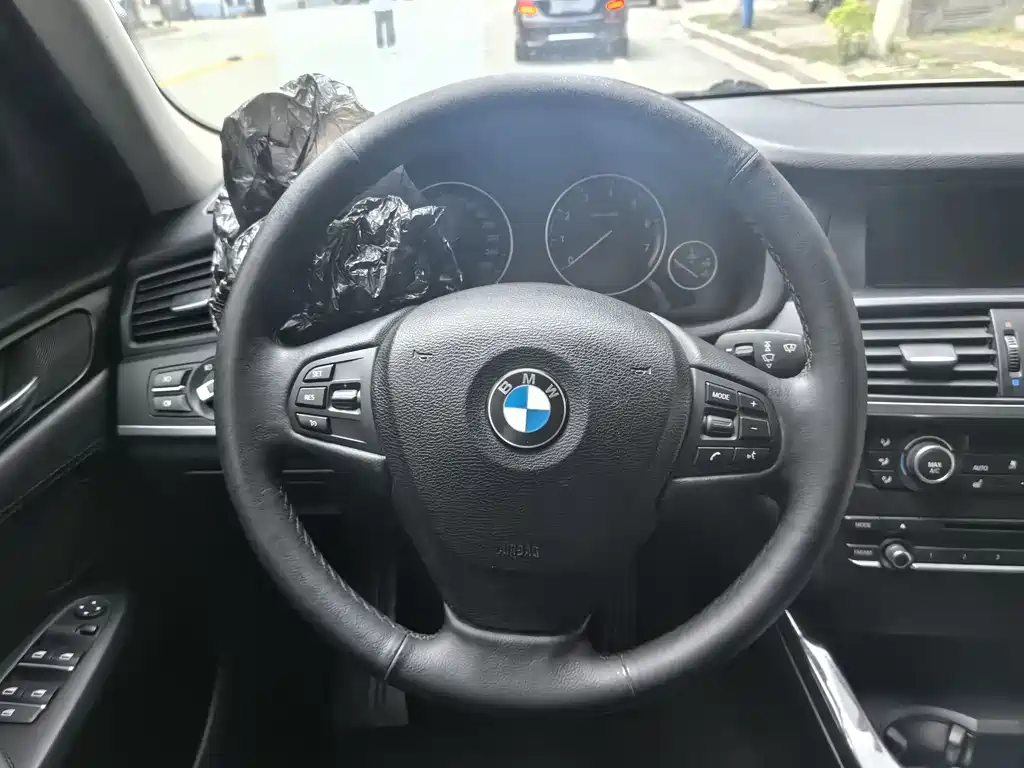 BMW X3 2014 — фото 21