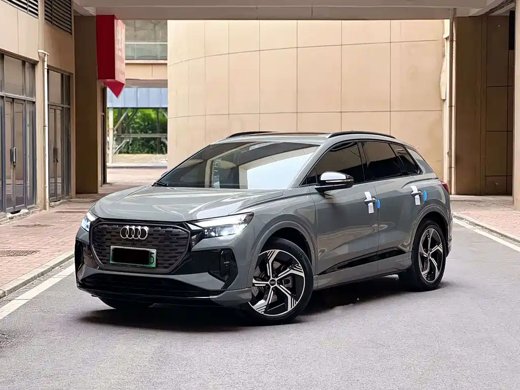 Audi Q4 e-tron 2024