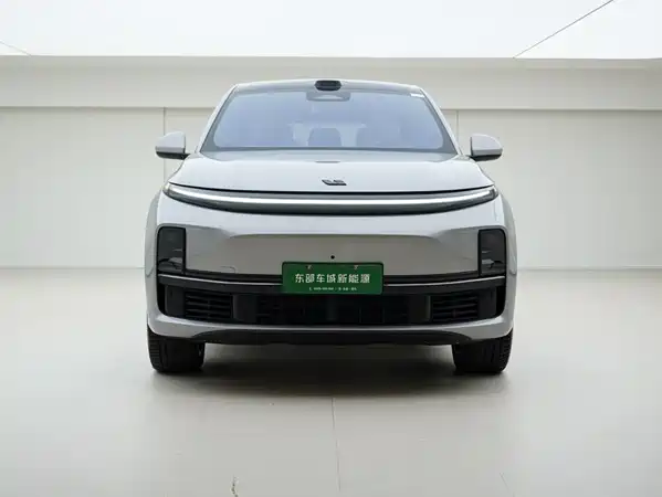 Li Auto L7 2025