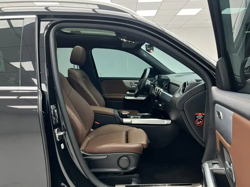 Mercedes-Benz GLB 2020 — фото 13