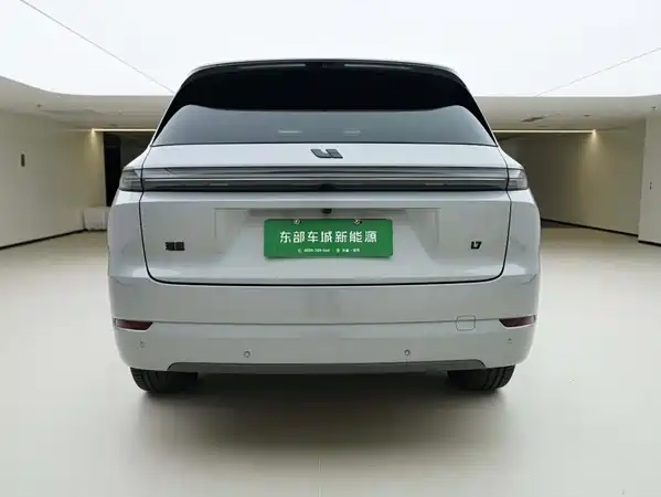 Li Auto L7 2025