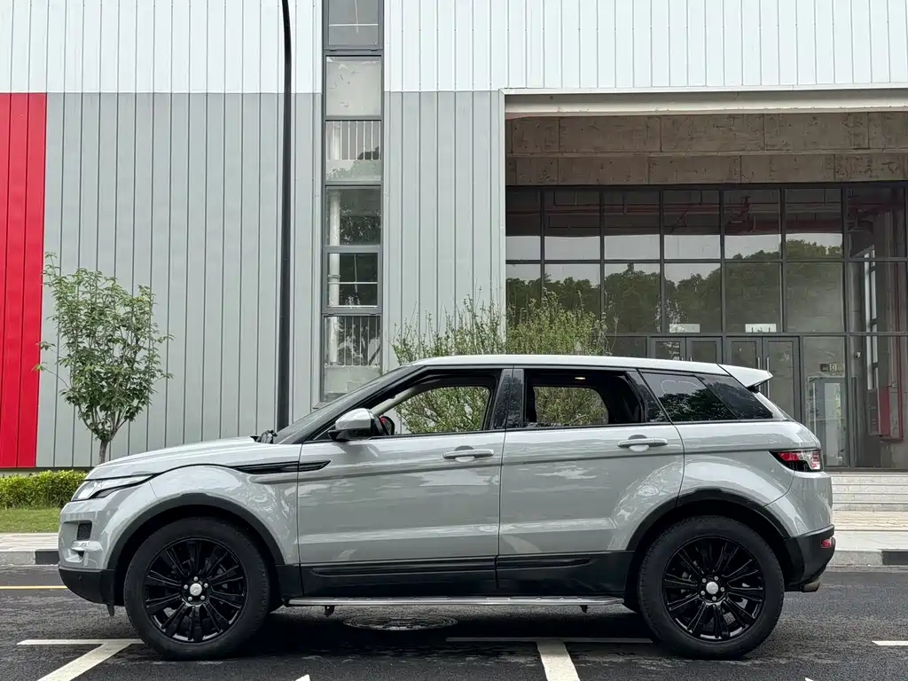 Land Rover Evoque 2016 — фото 9