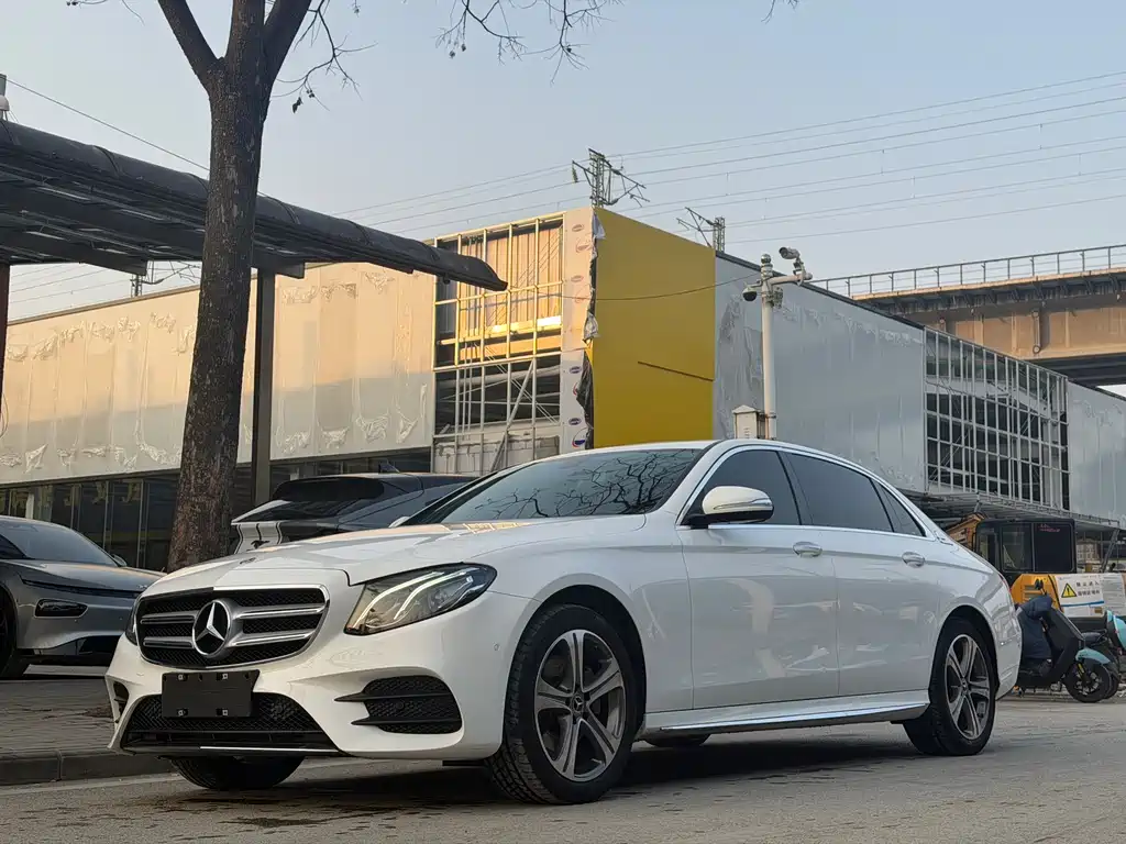 Mercedes-Benz E-Class 2019 — фото 1