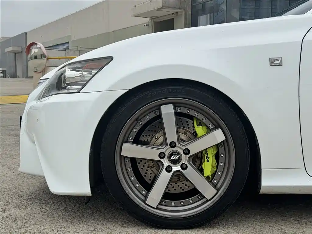 Lexus GS 2015 — фото 16