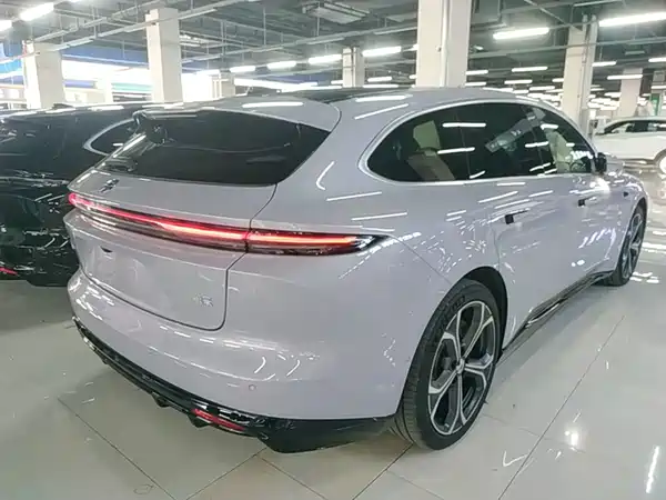 NIO ET5T 2025