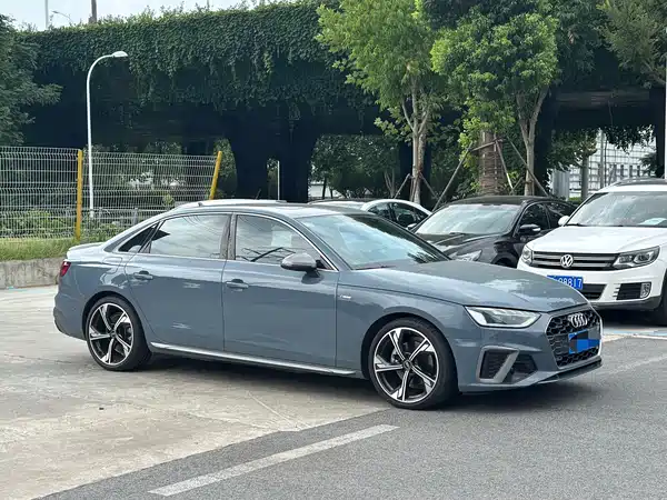 Audi A4L 2022