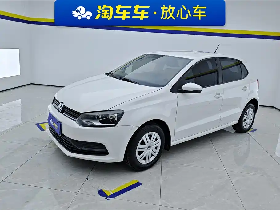 Volkswagen Polo 2015 — фото 1
