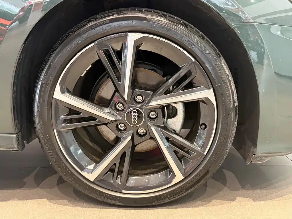 Audi A3 2023 — фото 25