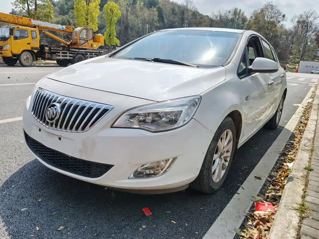 Buick Excelle 2015 — фото 1