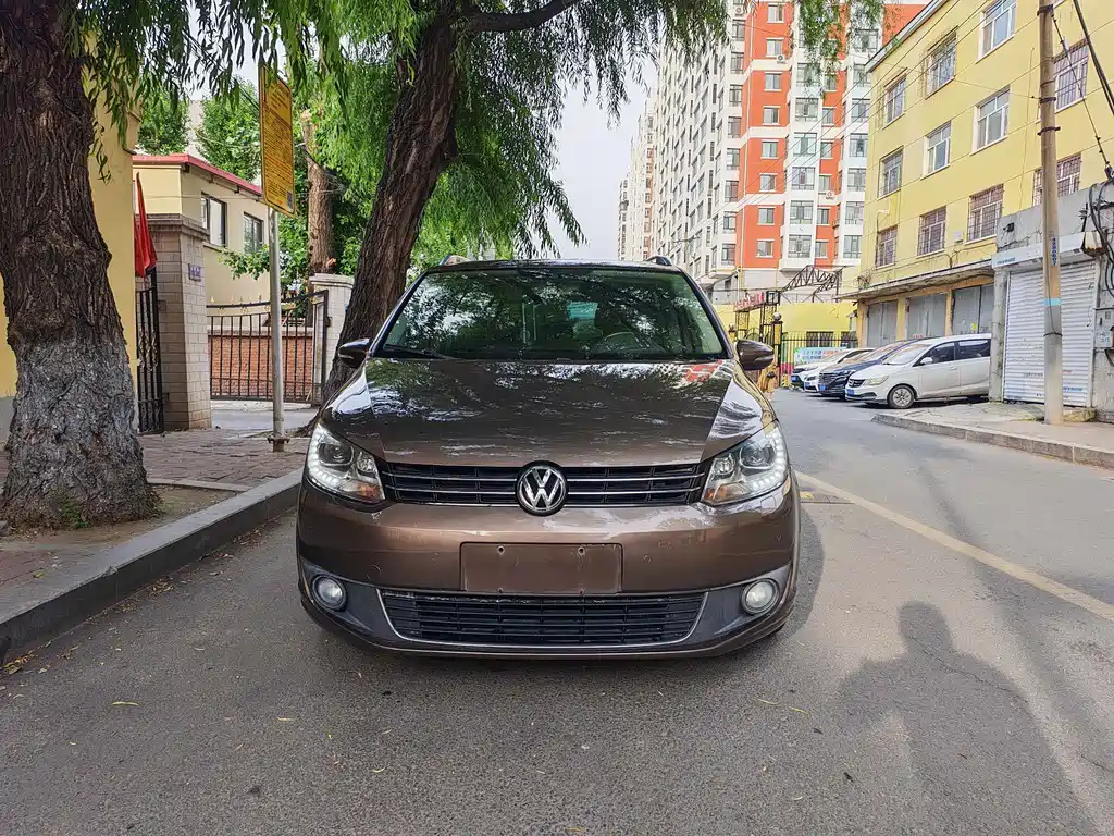 Volkswagen Touran 2014