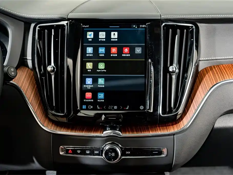 Volvo XC60 2025 — фото 14
