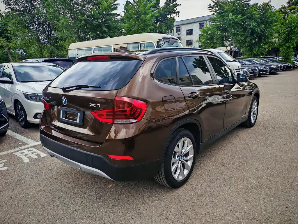 BMW X1 2014 — фото 7