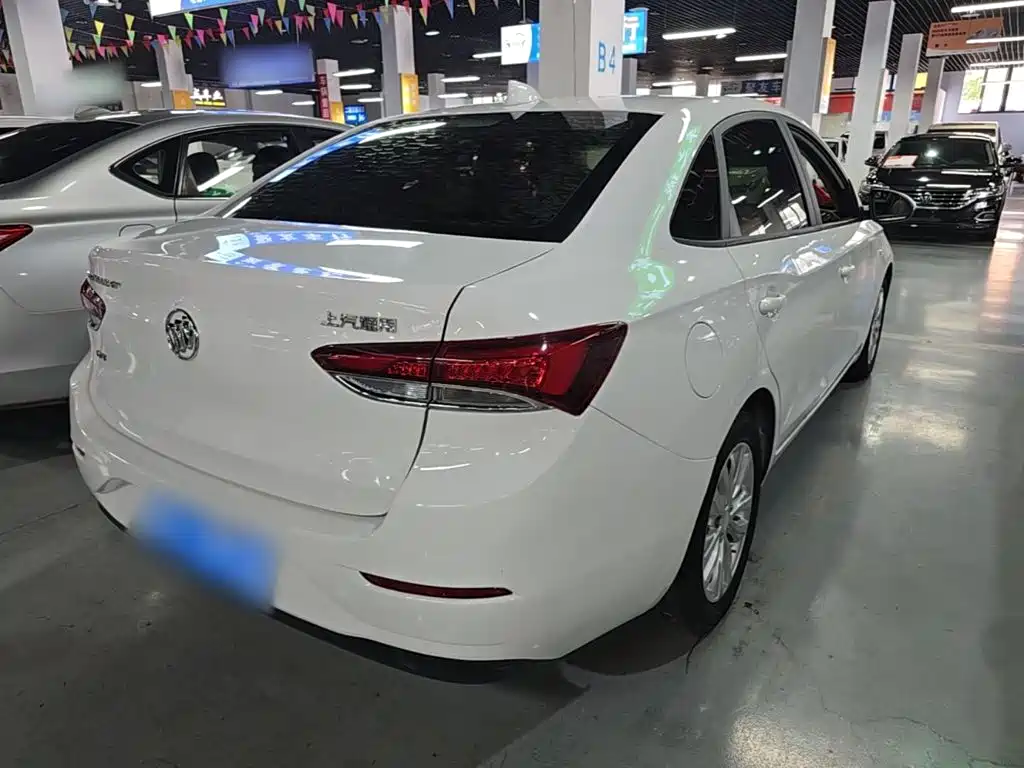 Buick Excelle 2018 — фото 7