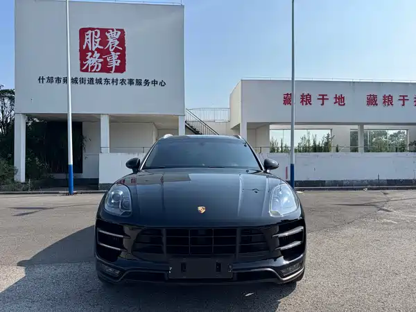Porsche Macan 2015
