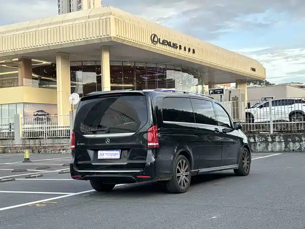 Mercedes-Benz V-Class 2022