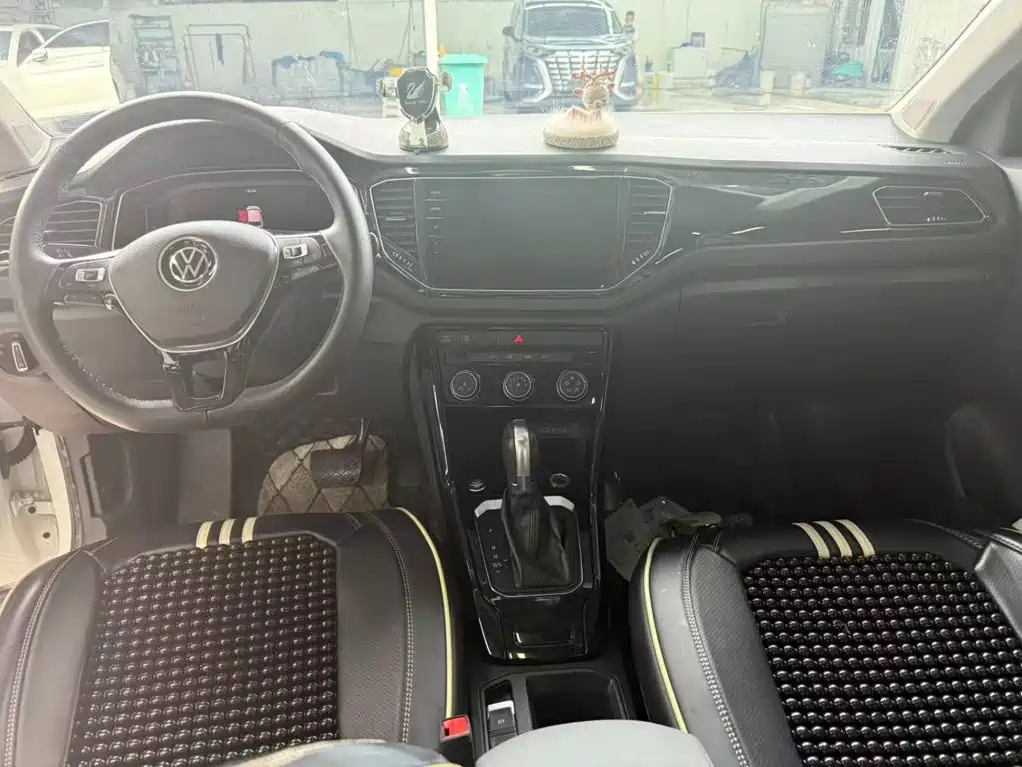 Volkswagen T-Roc 2021