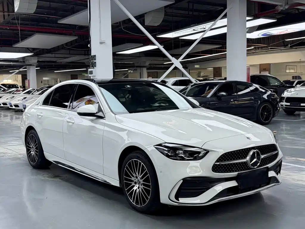 Mercedes-Benz C-Class 2023 — фото 3
