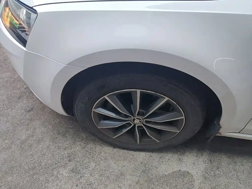 Skoda Octavia 2020 — фото 23